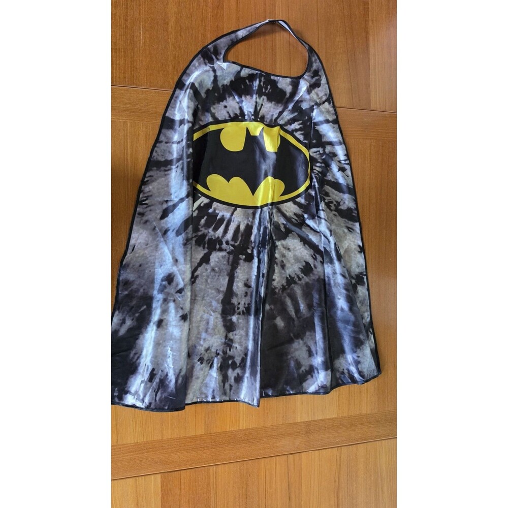 Six Flags Batman Cape